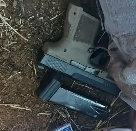 THREE SUSPECTS FATALLY WOUNDED IN SHOOTOUT WITH POLICE IN ALRODE